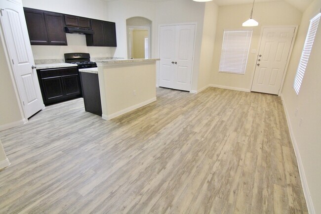 Building Photo - Bavaria - 12071 Pia Dr, Houston, TX, 77044