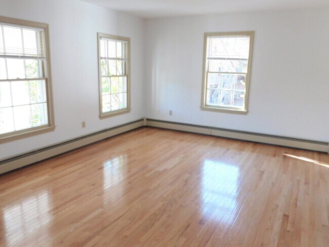 Building Photo - 24 Morse Ct