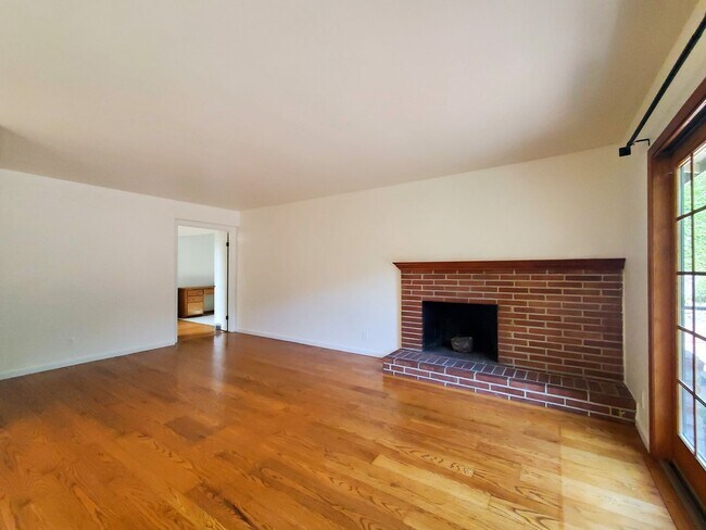 Foto del edificio - Stylish Single-Level in Marinwood | Great ...