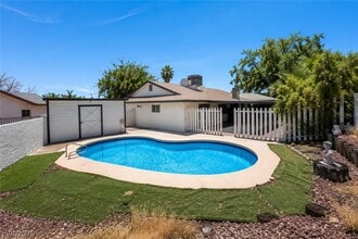 Building Photo - 4268 Hampshire Cir