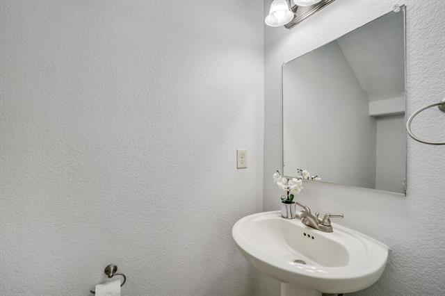Foto del edificio - 1545 Cozy Dr