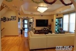 Foto del edificio - 119-15-119-97 97th Ave