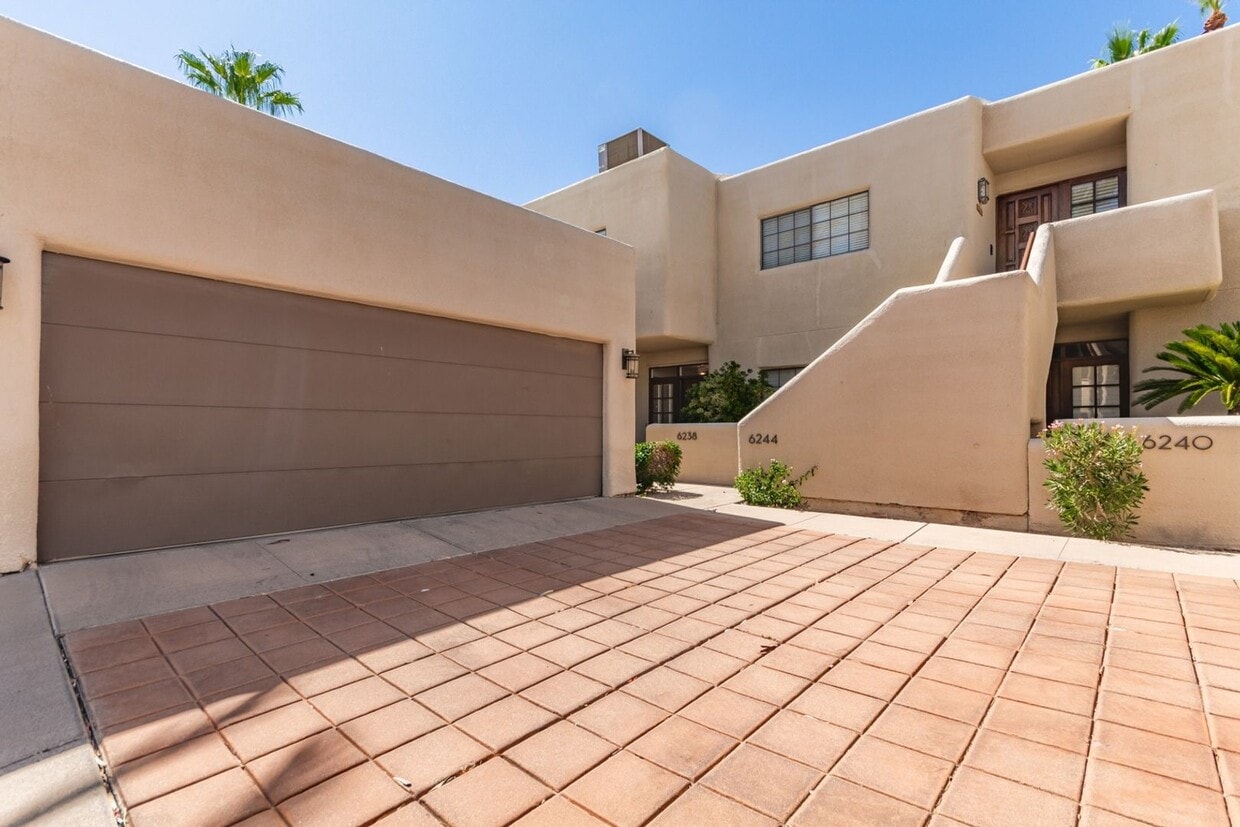 Primary Photo - 6238 N 30th Pl