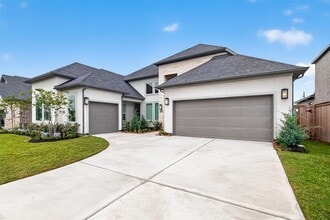 Building Photo - 1568 River Pt Dr