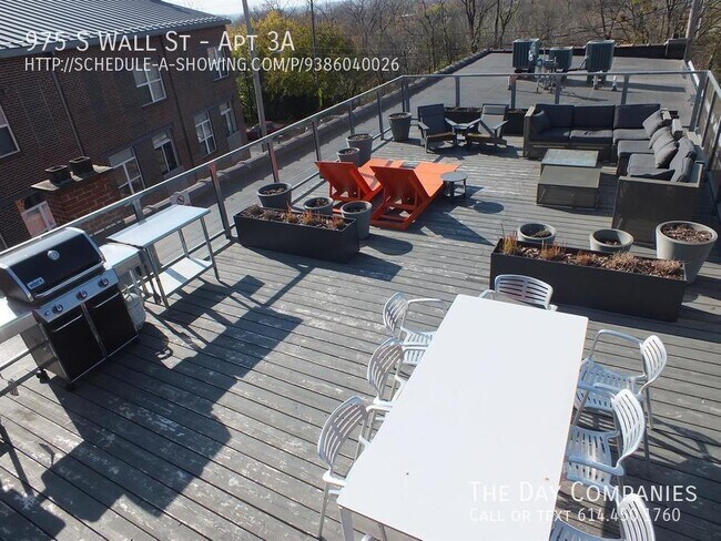Building Photo - 975 S Wall St