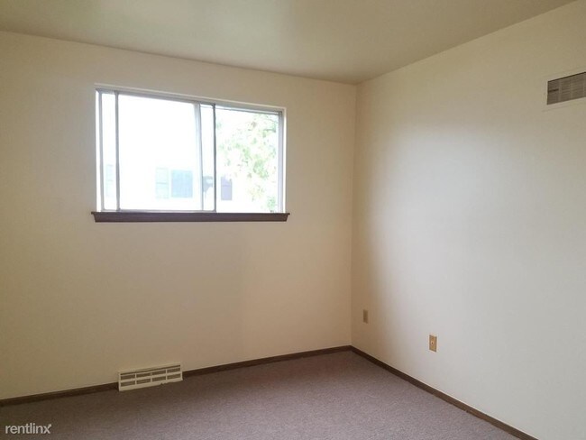 Foto del edificio - 8704 W Howard Ave