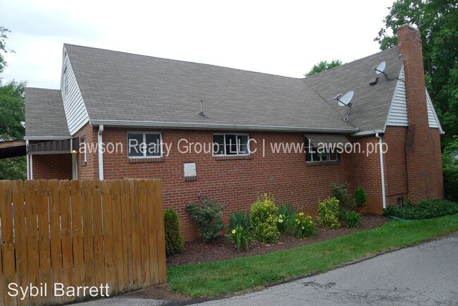 Building Photo - 3 br, 2 bath House - 2402 Westover Ave.