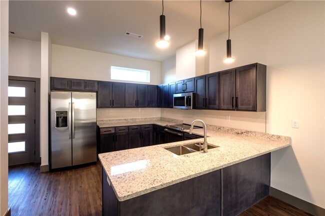 Foto del edificio - 303 Park St