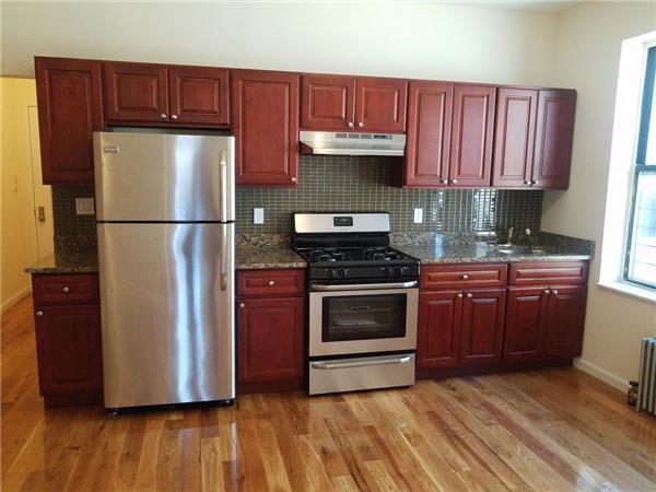 Foto principal - 1534 Saint Nicholas Ave