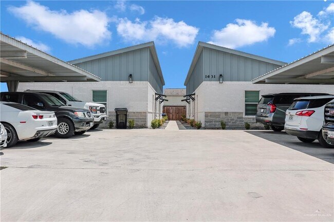 Foto del edificio - 22 Playa Dr