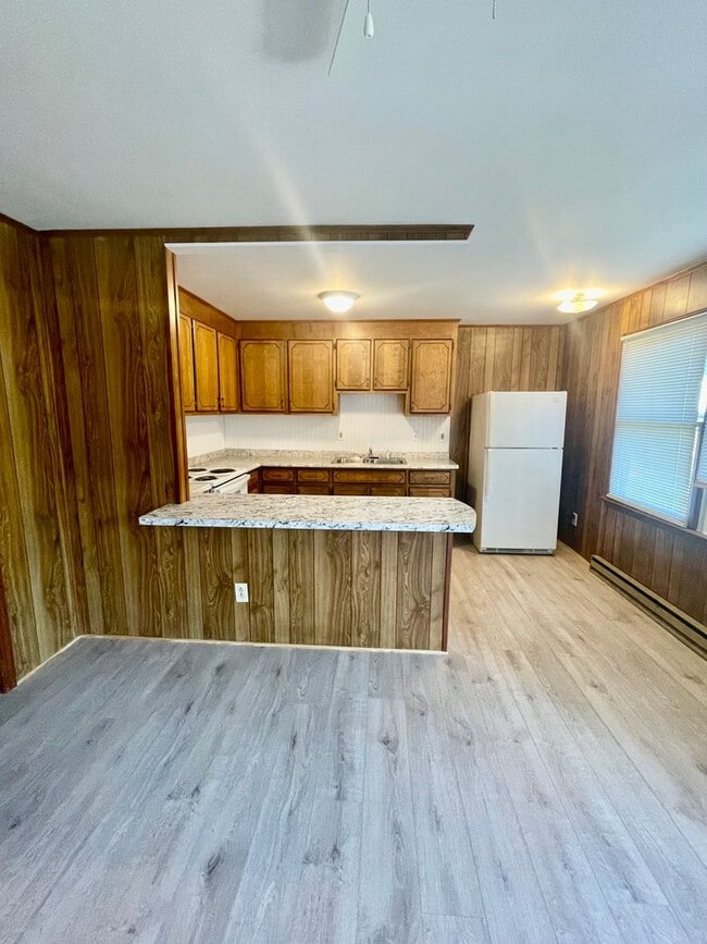 Building Photo - Must see Newly renovated 1 bedroom 1 bath ...