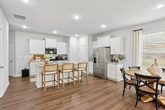 shootin-foto-2 - ABODE Magnolia Bluff