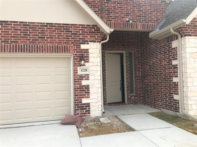 Building Photo - 1228 Salma Jameel Ct