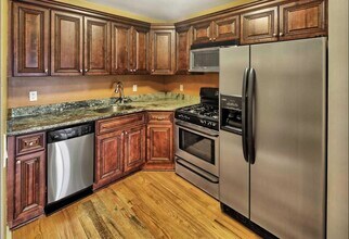 Building Photo - 605 New York Ave