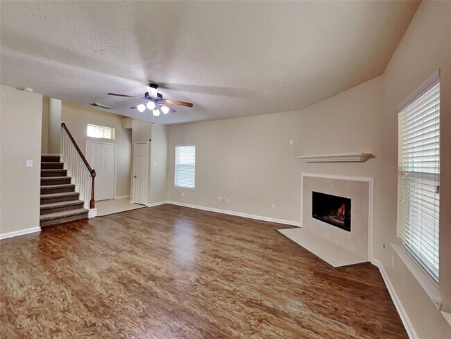 Building Photo - 2330 Colonial Springs Ln