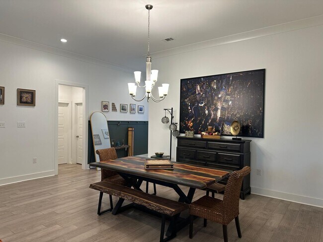 Foto del edificio - 39249 High Creek Dr