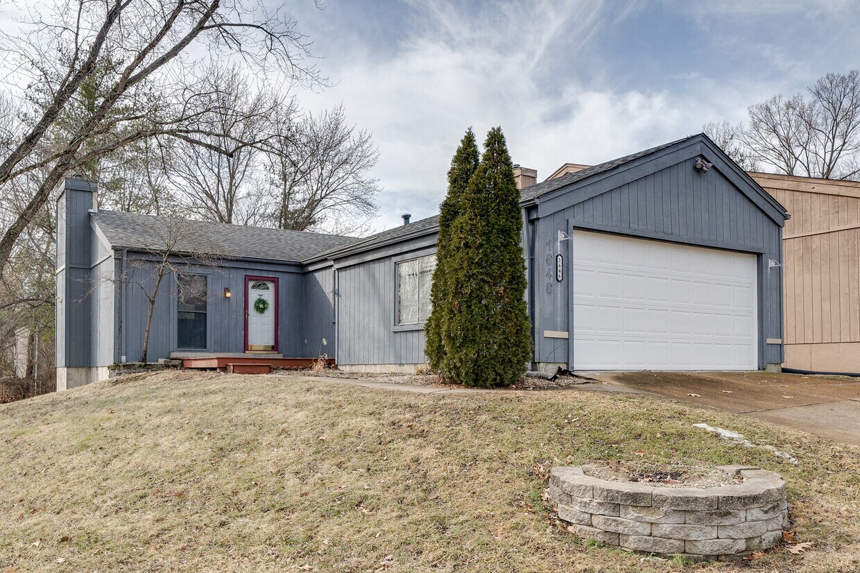 1646 Award Dr, Ballwin, MO 63021 House Rental in Ballwin, MO