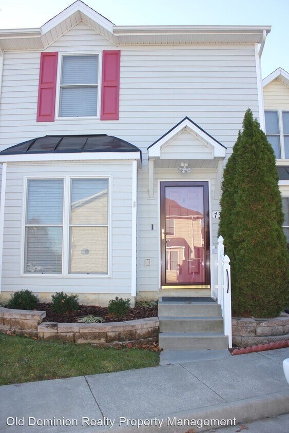 Primary Photo - 2 br, 2.5 bath House - 730 Camelot Lane