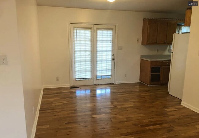 Photo - 2614 Church St Apartment