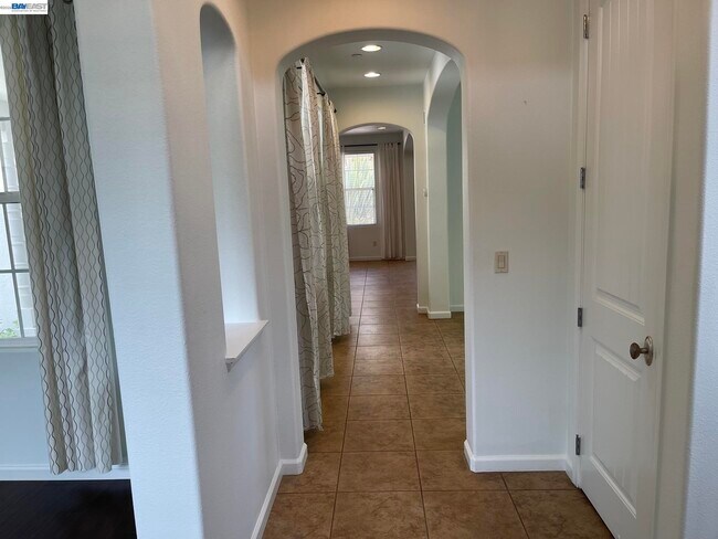 Foto del edificio - 3124 Sweetviolet Dr