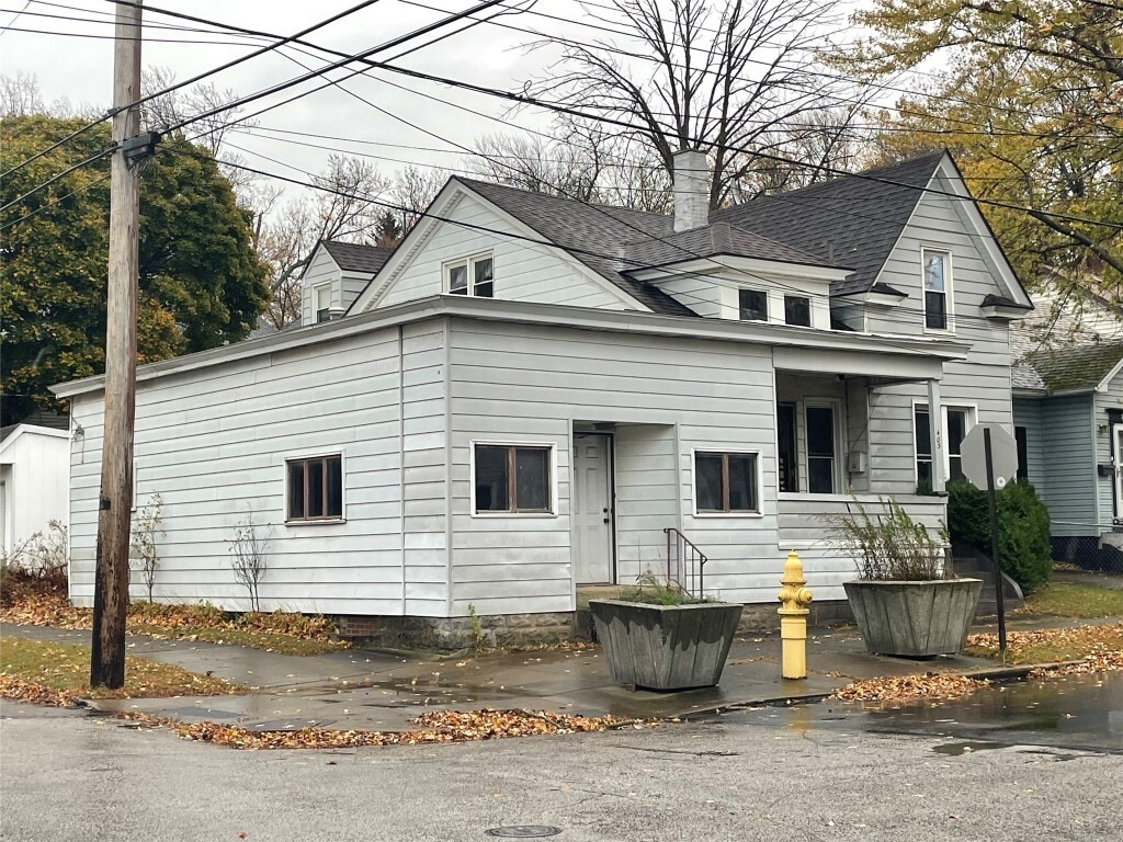 Primary Photo - 1063 W 4th St