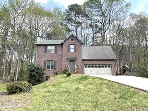 Building Photo - 1371 Willowbrook Dr SW