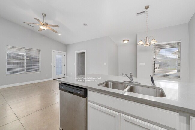 Foto del edificio - 5326 N Hillside St