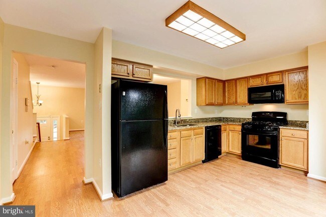 Building Photo - 7419 Barbados Ln