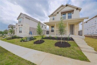 Building Photo - 2925 Harvester Ln