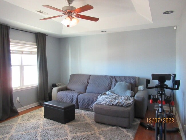 Building Photo - Minutes From SHAW AFB- 3 Bedroom, 2 Bathro...