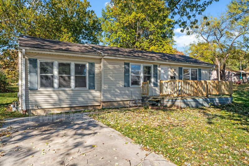 7030 Willow Ave, Raytown, MO 64133 House Rental in Raytown, MO