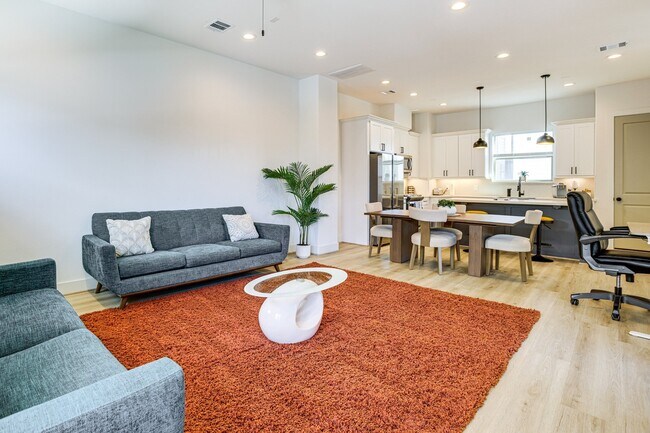 Foto del edificio - 2339 Eagle St