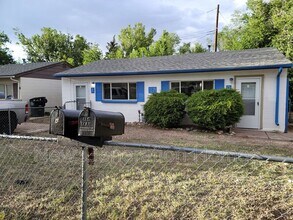 Building Photo - 1139 Valley Manor Ct