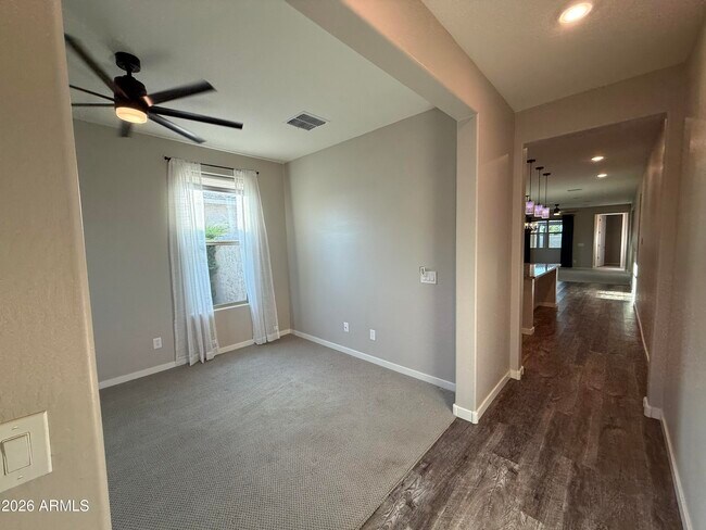 Building Photo - 9458 Thatcher Ave