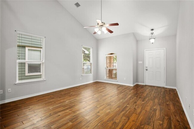 Building Photo - 630 W 34th St