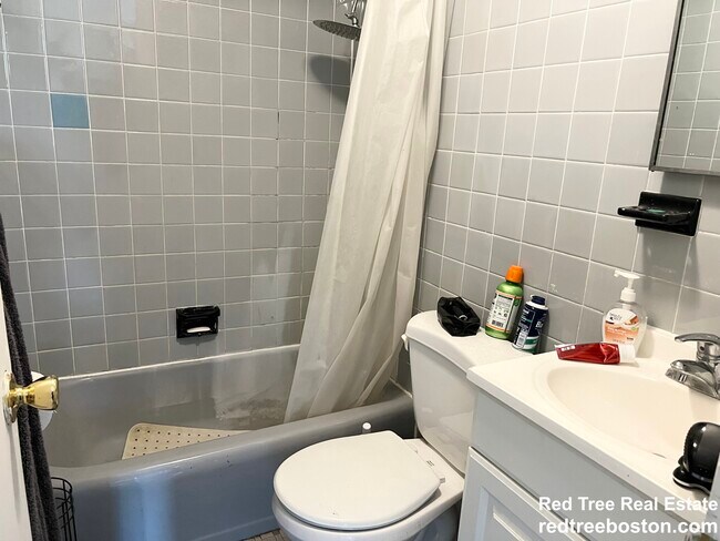 Building Photo - 153 Brighton Ave