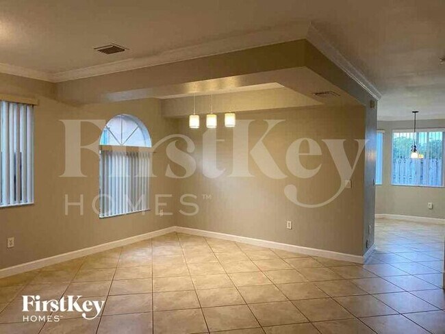 Building Photo - 14123 SW 158th Ct