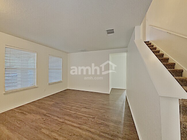Foto del edificio - 1326 Hunt Crossing