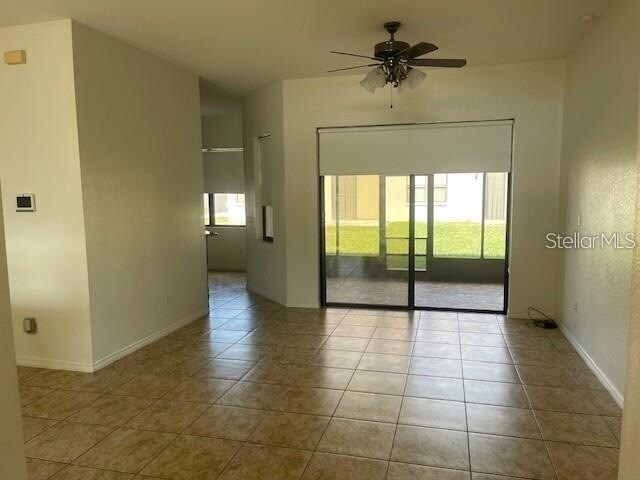 Building Photo - 415 Cinnamon Dr