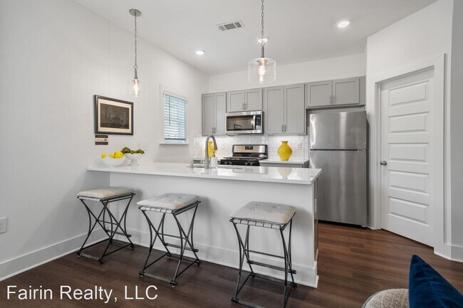 Foto del edificio - 2 br, 2.5 bath House - 4176 Prentice St