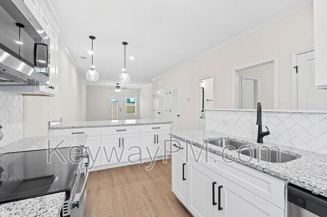 Building Photo - 5029 Greer Dr