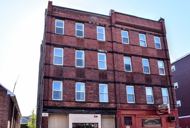 Foto del edificio - 608 Shawmut Ave