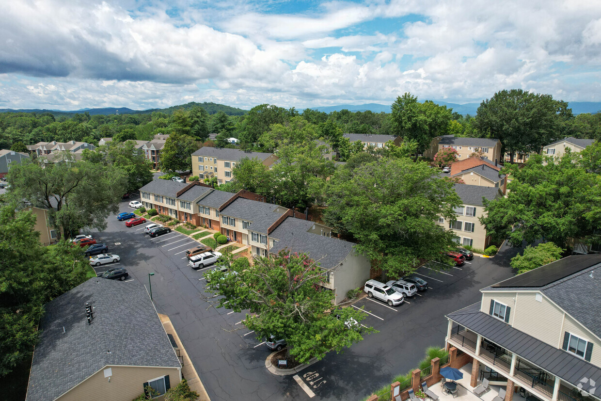 The Twelve Apartments Charlottesville