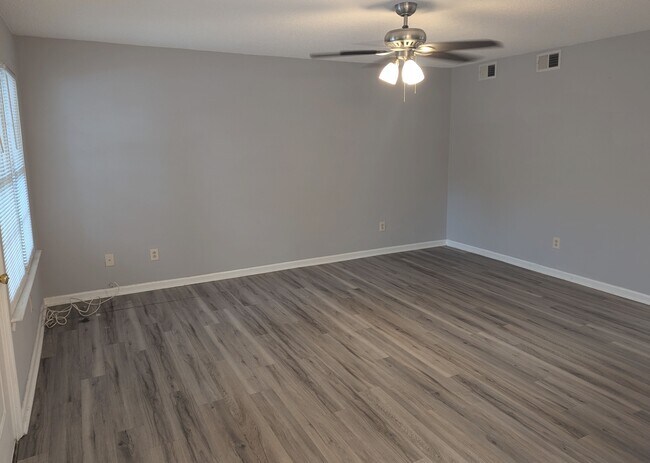 Building Photo - 3508 Irvington Ct