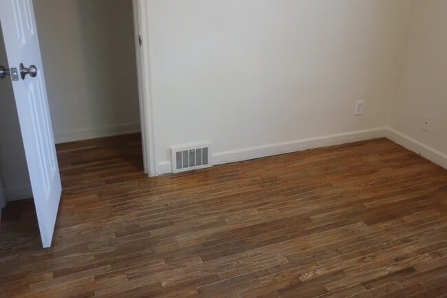Foto del edificio - 1309 Princeton Ave N