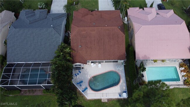 Building Photo - 702 Lambton Ln