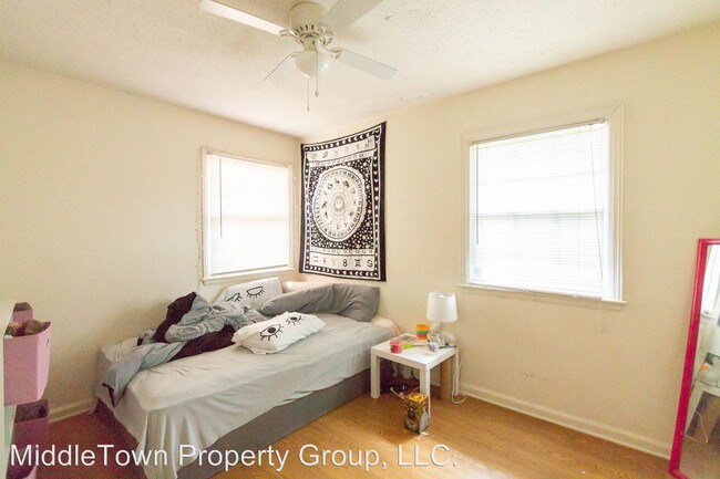 Foto del edificio - 6 br, 2 bath House - 1300 N Virginia Ave.