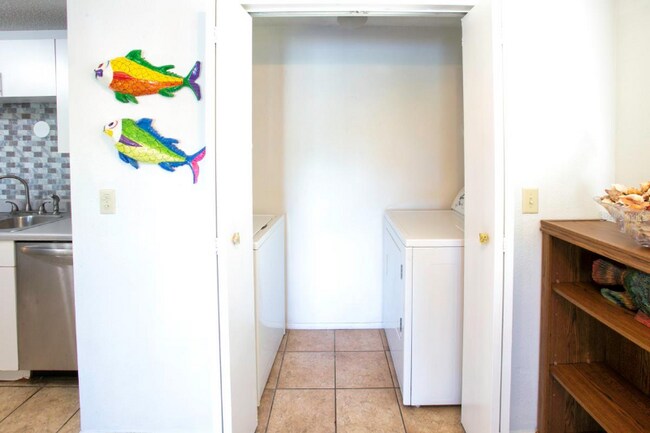 Foto del edificio - 6116 38th Ave W