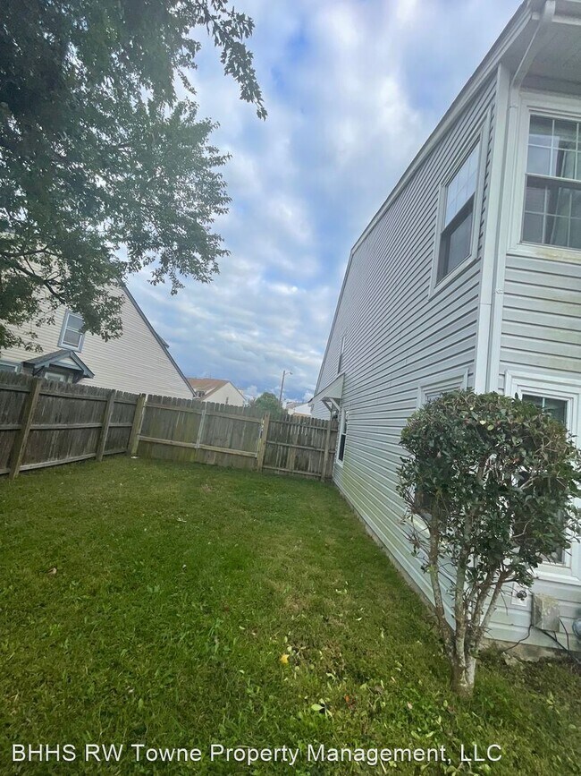 Foto del edificio - 3 br, 2.5 bath House - 840 Quesnel Drive