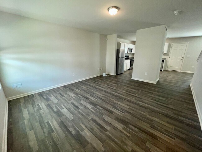 Foto del edificio - 3818 Miller Dr